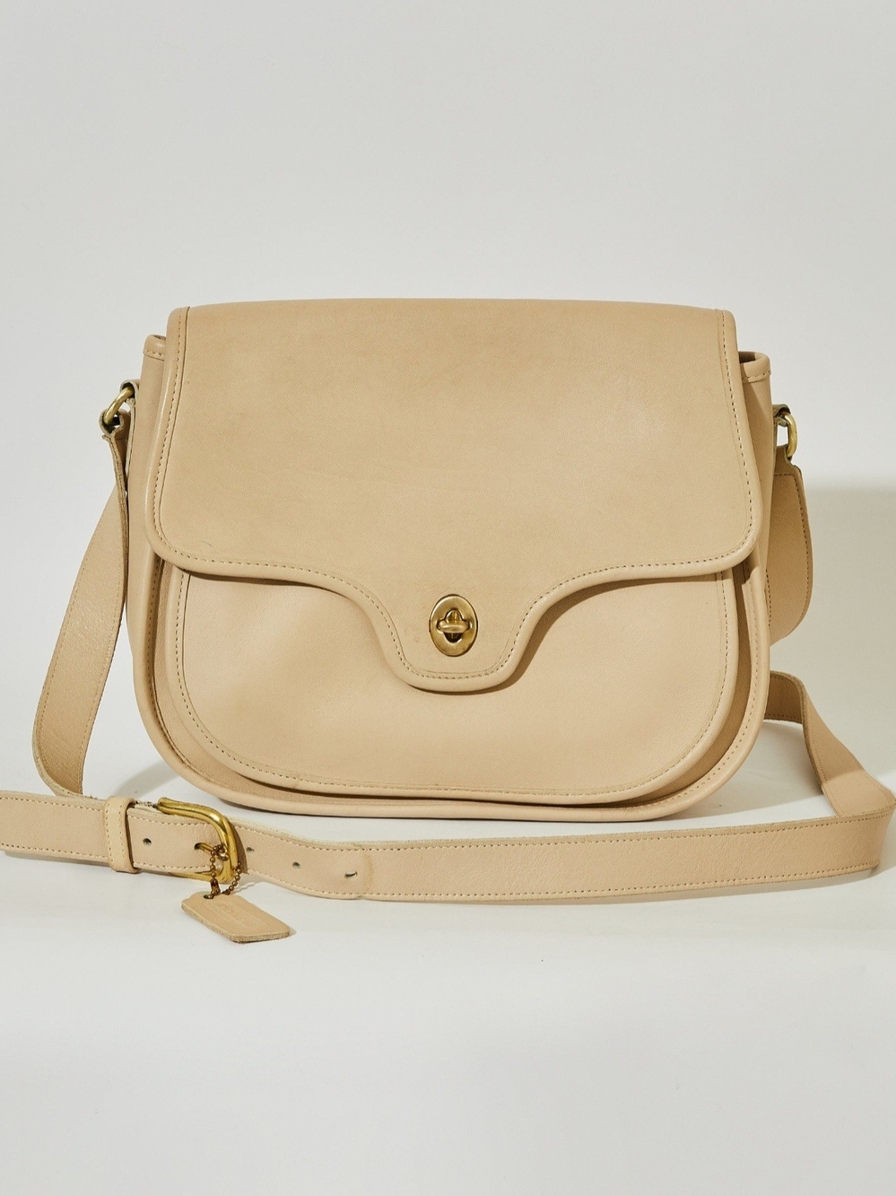 Vintage Coach Beige Leather Saddle Crossbody Bag with Gold Hardware